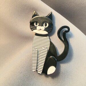 Cat Brooch Black White Striped 3D Figural Vintage Style 2.5"